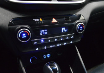 Подержанный автомобиль Hyundai Tucson 2018 года (16 фото)