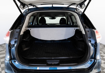 Подержанный автомобиль Nissan X-Trail 2016 года (18 фото)