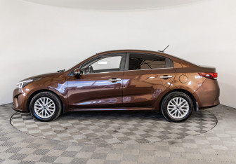 Подержанный автомобиль Kia Rio Sedan 2021 года (8 фото)