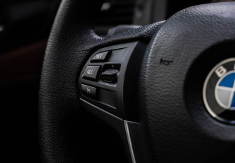 Подержанный автомобиль BMW X3 2012 года (13 фото)