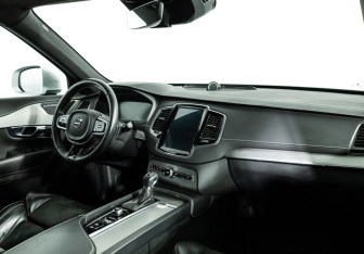 Подержанный автомобиль Volvo XC90 2018 года (9 фото)