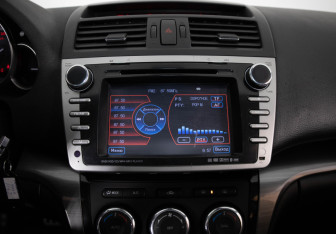 Подержанный автомобиль Mazda 6 Sedan 2012 года (13 фото)