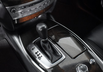 Подержанный автомобиль Infiniti QX60 2014 года (12 фото)