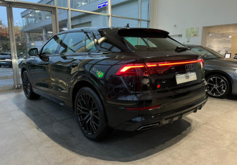 Новый Audi Q8 2025 (2 фото)