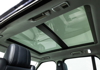 Подержанный автомобиль Land Rover Range Rover 2014 года (31 фото)
