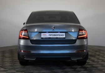 Подержанный автомобиль Skoda Octavia Liftback 2014 года (6 фото)