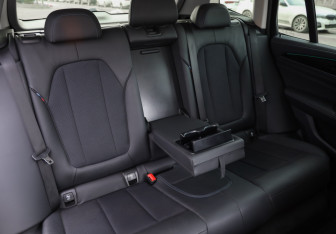 Подержанный автомобиль BMW X3 2020 года (29 фото)