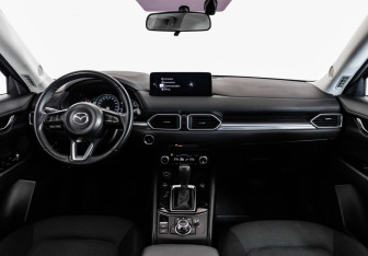 Подержанный автомобиль Mazda CX-5 2023 года (11 фото)