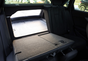 Подержанный автомобиль Audi A4 Sedan 2020 года (28 фото)