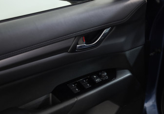 Подержанный автомобиль Mazda CX-5 2018 года (18 фото)