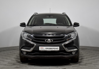 Подержанный автомобиль LADA (ВАЗ) XRAY 2016 года (2 фото)