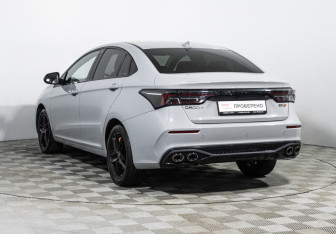 Подержанный автомобиль Omoda S5 GT 2023 года (7 фото)