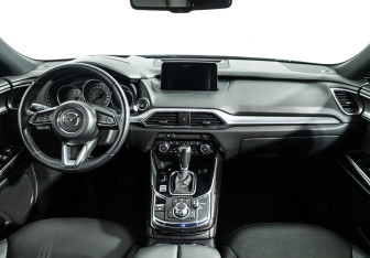 Подержанный автомобиль Mazda CX-9 2018 года (13 фото)
