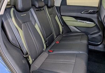Новый Hongqi HS3 2025 (12 фото)