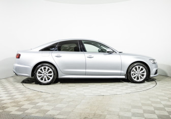 Подержанный автомобиль Audi A6 Sedan 2017 года (4 фото)