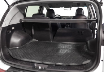 Подержанный автомобиль Kia Sportage 2011 года (23 фото)