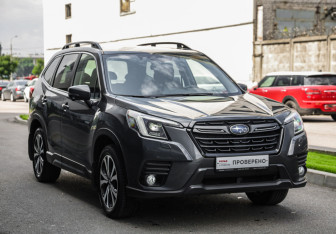 Подержанный автомобиль Subaru Forester Suv 2021 года (5 фото)