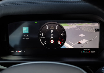 Подержанный автомобиль Land Rover Defender Suv 2021 года (14 фото)