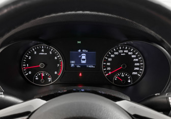 Подержанный автомобиль Kia Optima Sedan 2019 года (18 фото)
