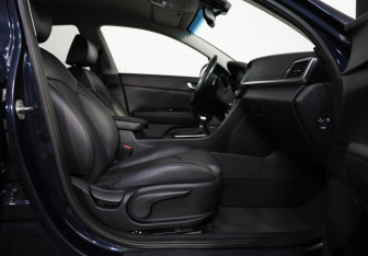 Подержанный автомобиль Kia Optima Sedan 2018 года (25 фото)