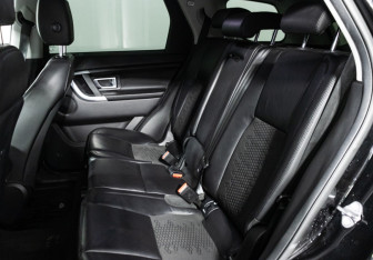Подержанный автомобиль Land Rover Discovery Sport 2017 года (10 фото)