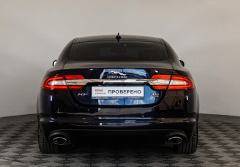 Подержанный автомобиль Jaguar XF Sedan 2014 года (6 фото)