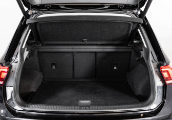 Подержанный автомобиль Volkswagen Tiguan 2020 года (28 фото)