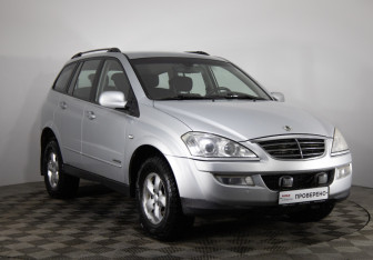 Подержанный автомобиль SsangYong Kyron 2010 года (3 фото)