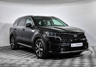 Подержанный автомобиль Kia Sorento 2021 года (3 фото)