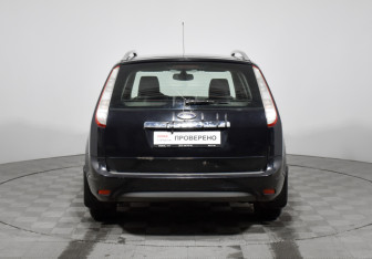 Подержанный автомобиль Ford Focus Wagon 2008 года (6 фото)