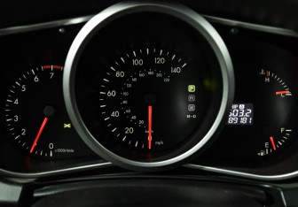 Подержанный автомобиль Mazda CX-7 2009 года (12 фото)