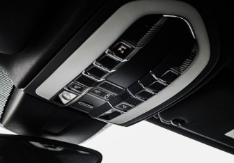 Подержанный автомобиль Porsche Cayenne 2014 года (27 фото)