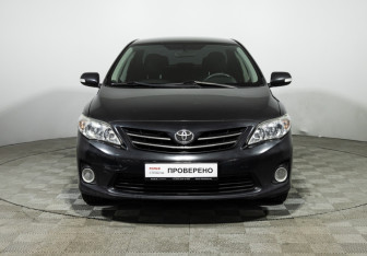 Подержанный автомобиль Toyota Corolla Sedan 2012 года (2 фото)