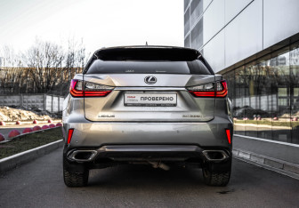 Подержанный автомобиль Lexus RX 2017 года (6 фото)