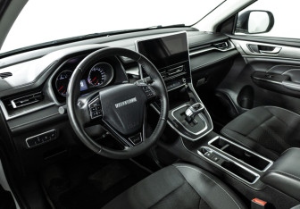 Подержанный автомобиль Haval M6 2023 года (11 фото)