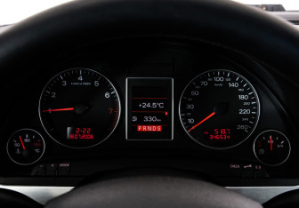 Подержанный автомобиль Audi A4 Wagon 2007 года (19 фото)
