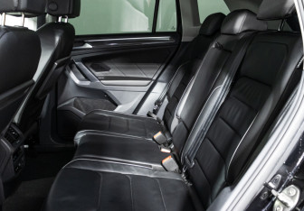 Подержанный автомобиль Volkswagen Tiguan 2017 года (10 фото)