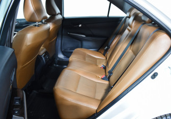 Подержанный автомобиль Toyota Camry Sedan 2017 года (11 фото)