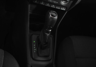Подержанный автомобиль Skoda Rapid Liftback 2018 года (16 фото)
