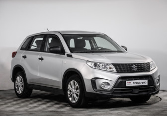 Подержанный автомобиль Suzuki Vitara 2020 года (3 фото)
