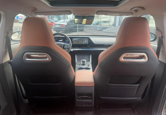 Подержанный автомобиль Omoda C5 2023 года (21 фото)