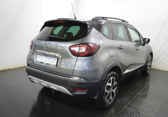 Подержанный автомобиль Renault Kaptur 2017 года (5 фото)