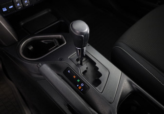 Подержанный автомобиль Toyota RAV4 2016 года (11 фото)