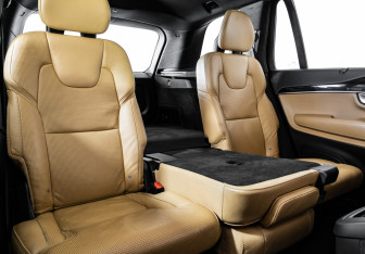 Подержанный автомобиль Volvo XC90 2018 года (22 фото)