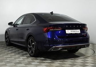 Подержанный автомобиль Skoda Octavia Liftback 2023 года (7 фото)