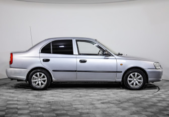 Подержанный автомобиль Hyundai Accent Sedan 2008 года (4 фото)