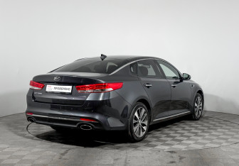 Подержанный автомобиль Kia Optima Sedan 2017 года (5 фото)