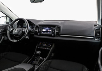 Подержанный автомобиль Skoda Karoq 2021 года (10 фото)