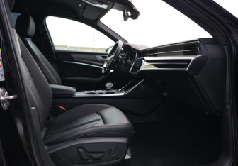 Подержанный автомобиль Audi A6 allroad 2019 года (28 фото)