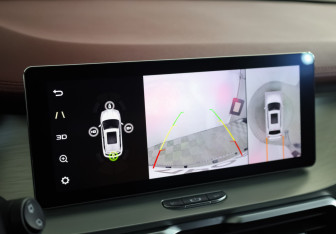 Подержанный автомобиль Geely Coolray 2020 года (16 фото)